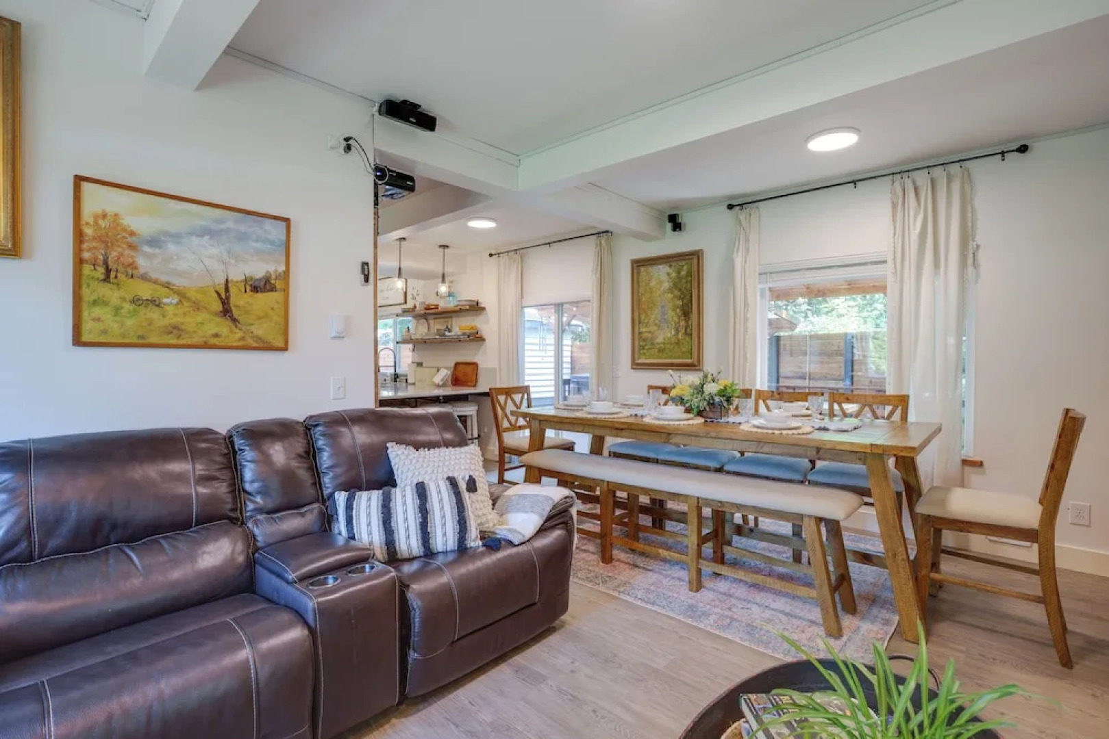 Farmhouse w/ Private Hot Tub < 1 Mile to Birch Bay