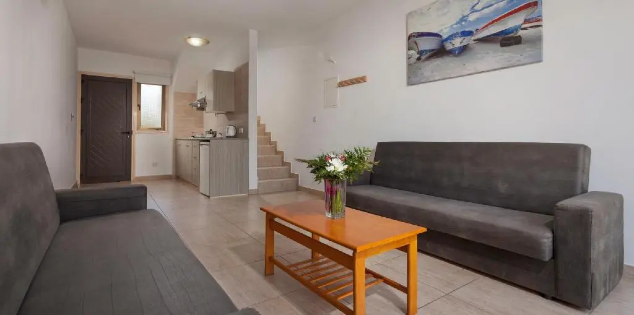 Penelope Beach Hotel Apts