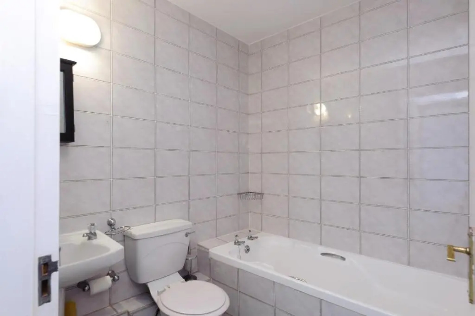 Chakas Cove 38 - LOAD SHED FREE