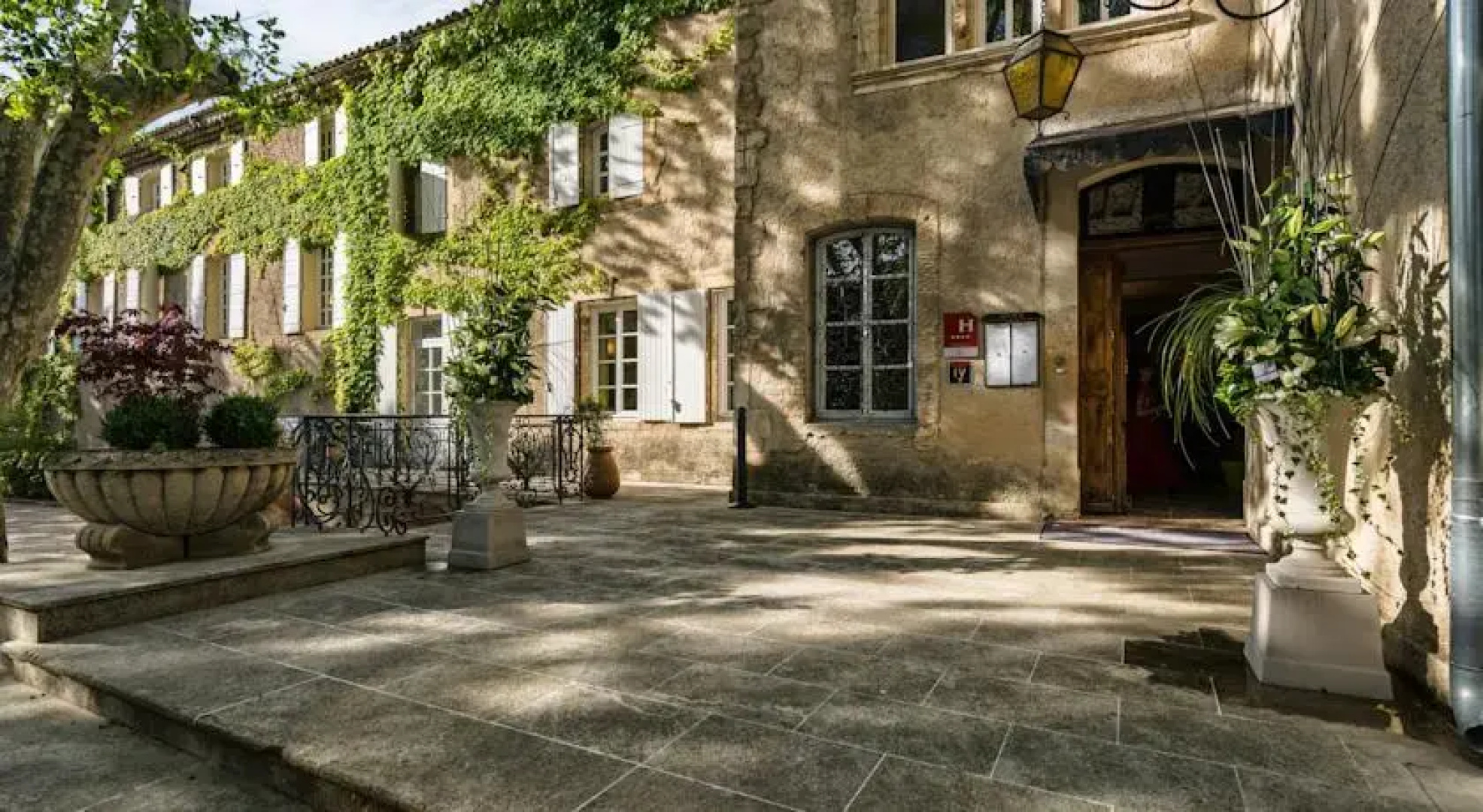 Le Moulin De Vernègues