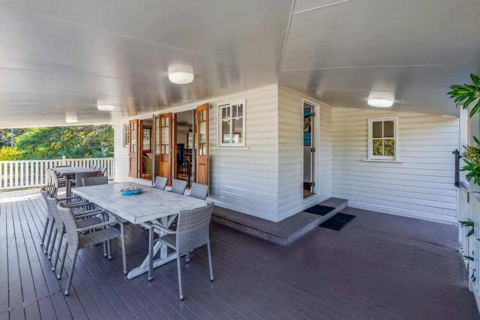 Island Adventure Holiday House