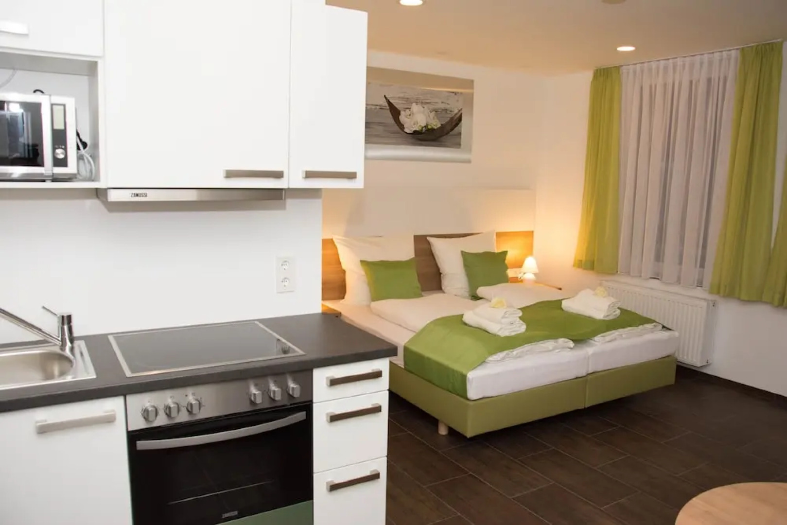 Bed and Breakfast Outlet Hotel