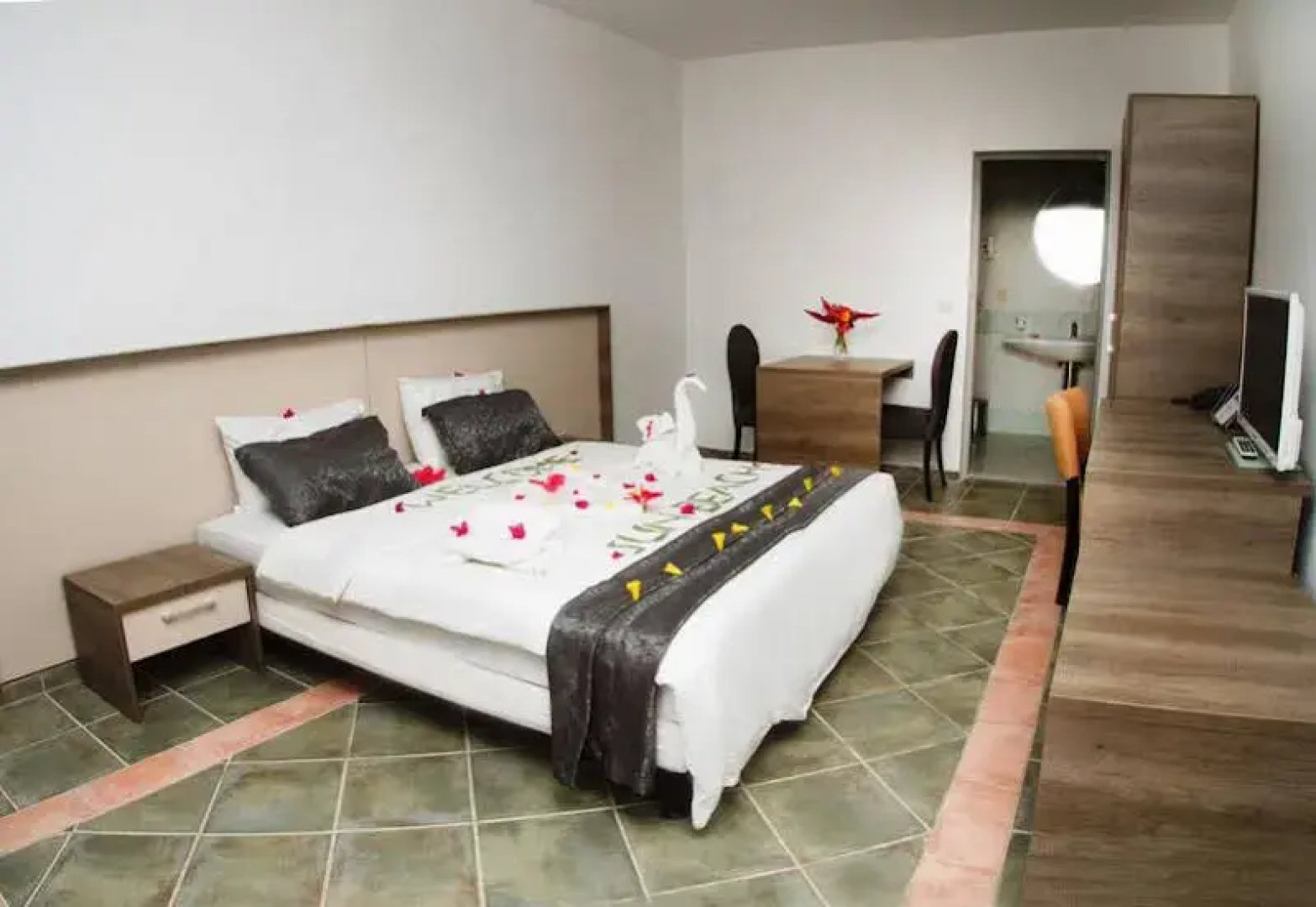 Sunbeach Hotel and Resort
