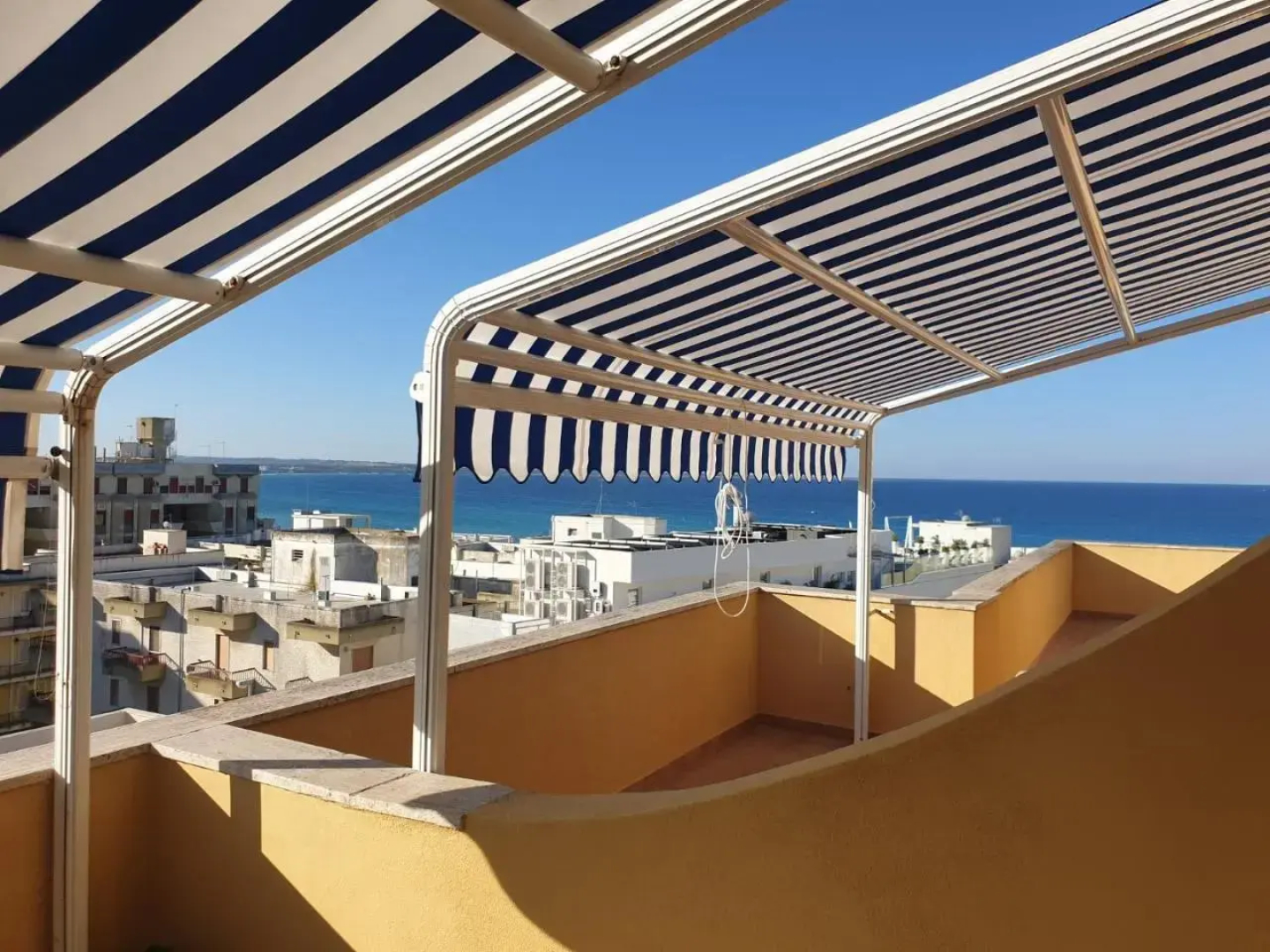 Attico In Riva al Mare