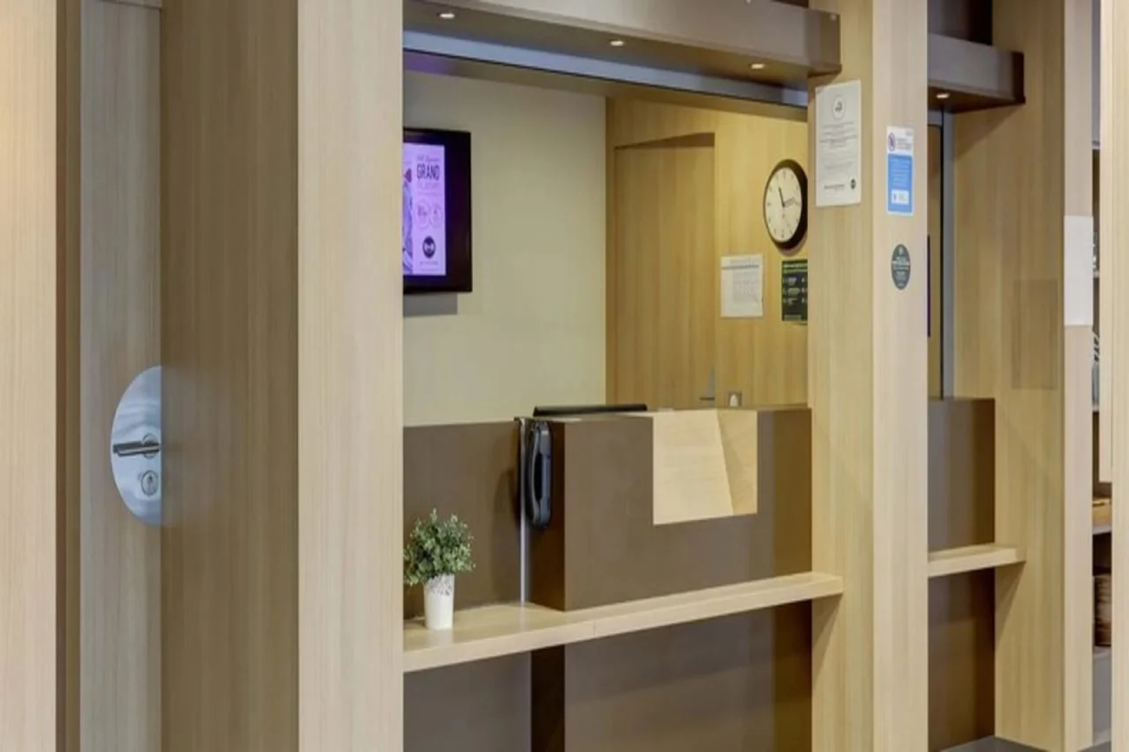 B&B HOTEL Reims Centre Gare