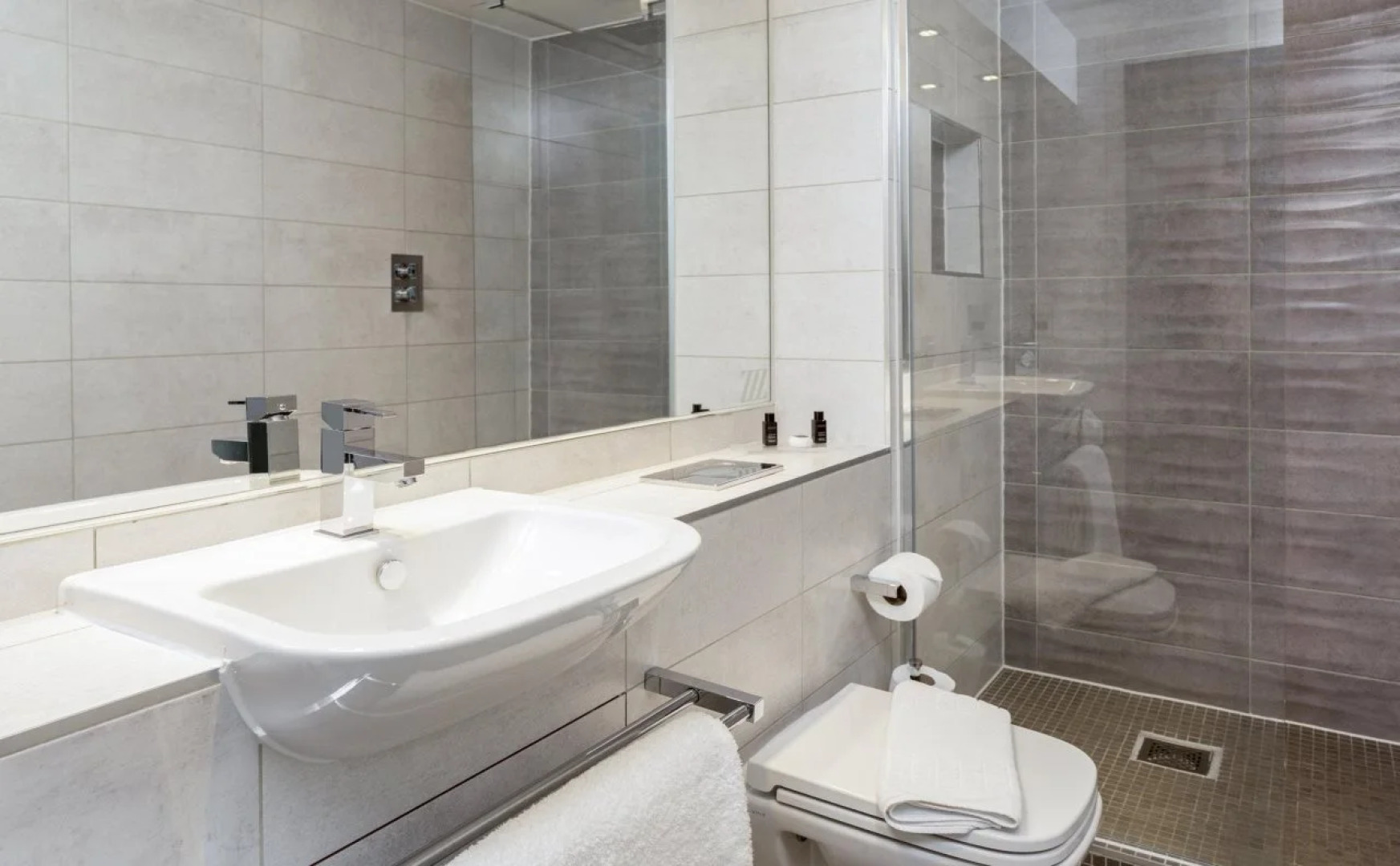 Roomzzz Chester City