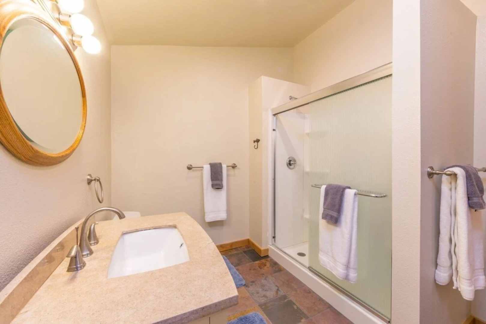 Big Sky - Skycrest 1733