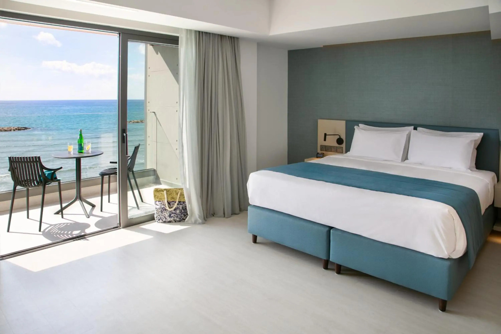 Mercure Larnaca Beach Resort