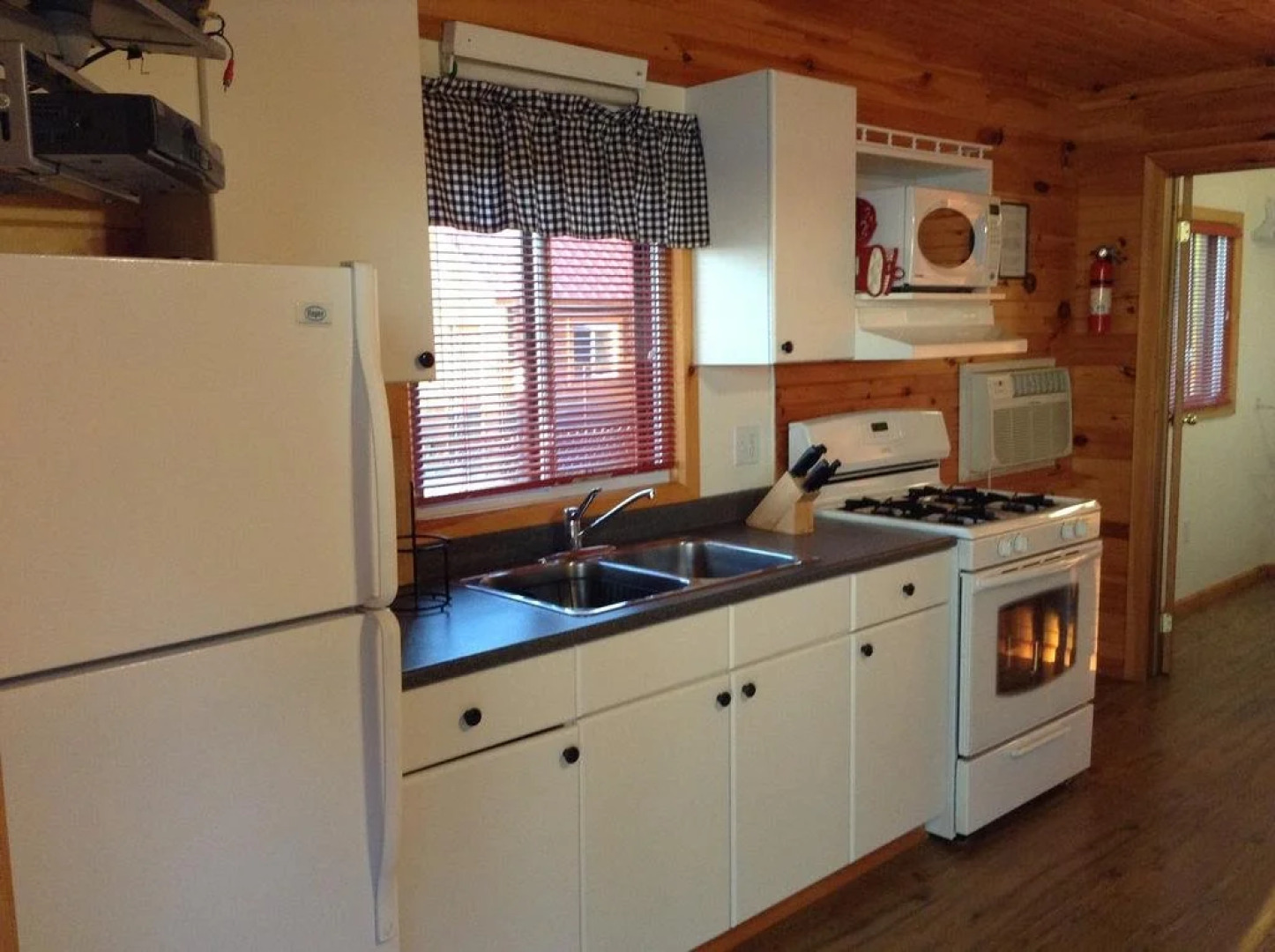 Sandy Shore Cottages