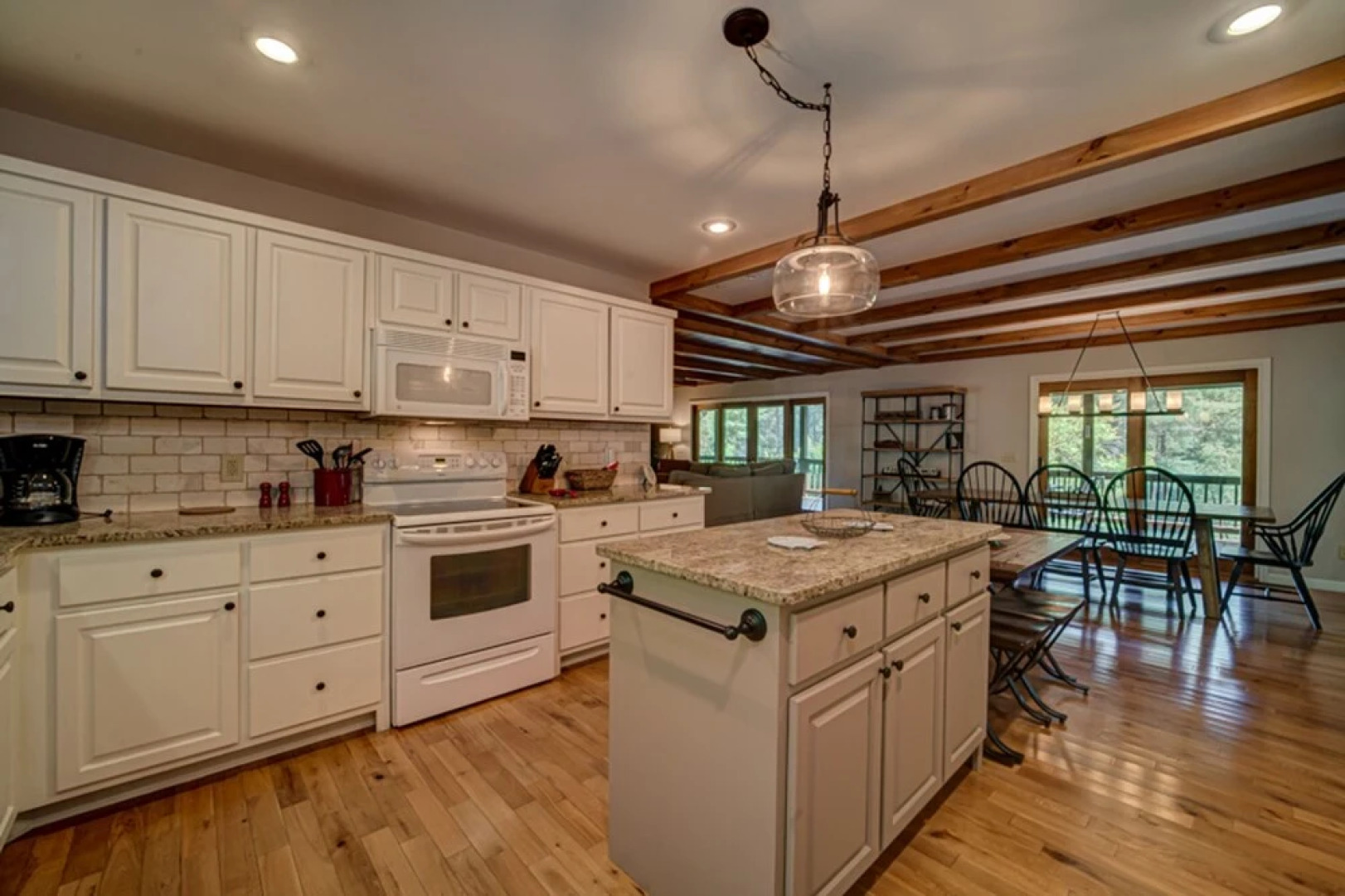 Toccoa Lookout Cottage by Escape to Blue Ridge