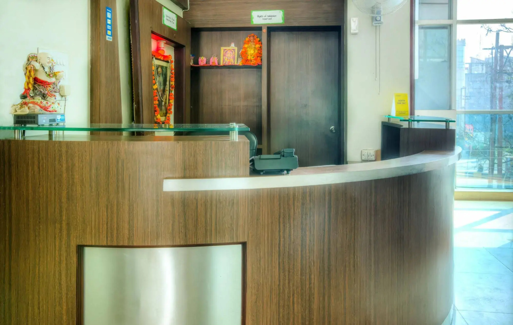 Treebo Shivam Inn Near Singapore Mall