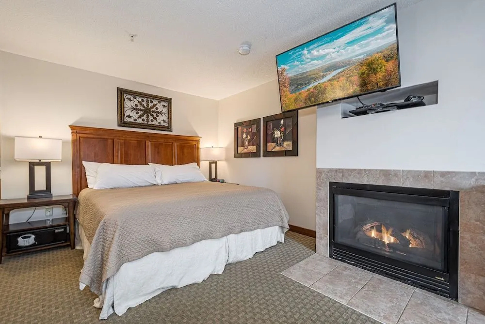 Suites at Silver Tree A123