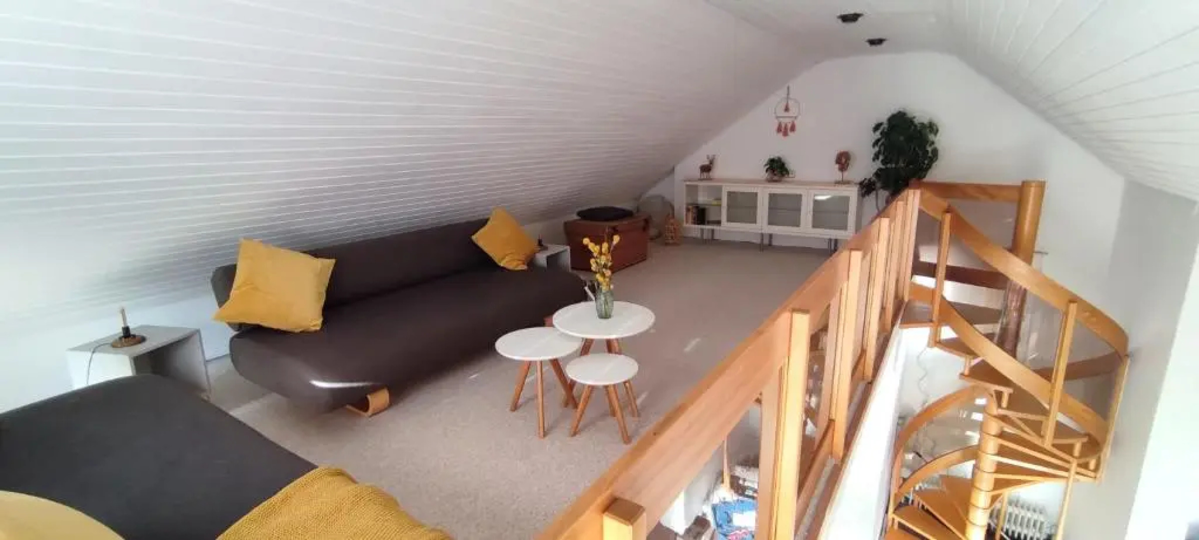 Stilvolle Galeriewohnung im Land der tausend Berge