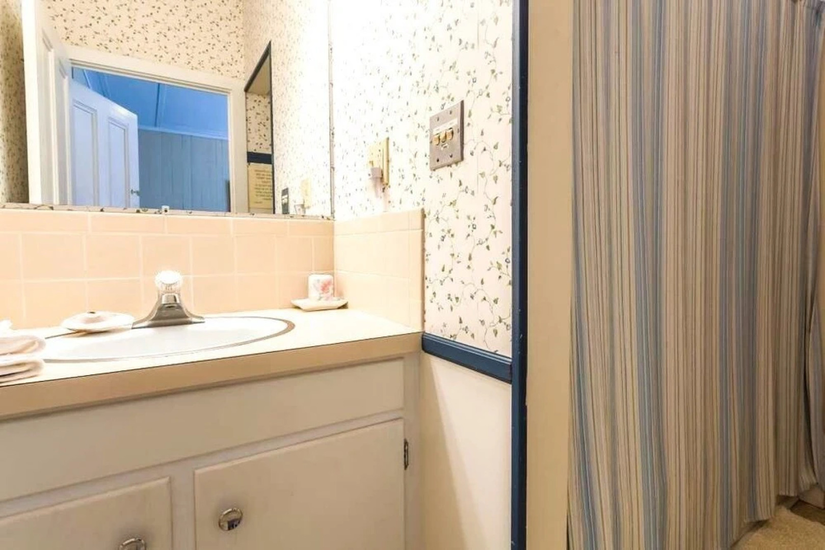 East Boothbay Oceanfront Home by RedAwning