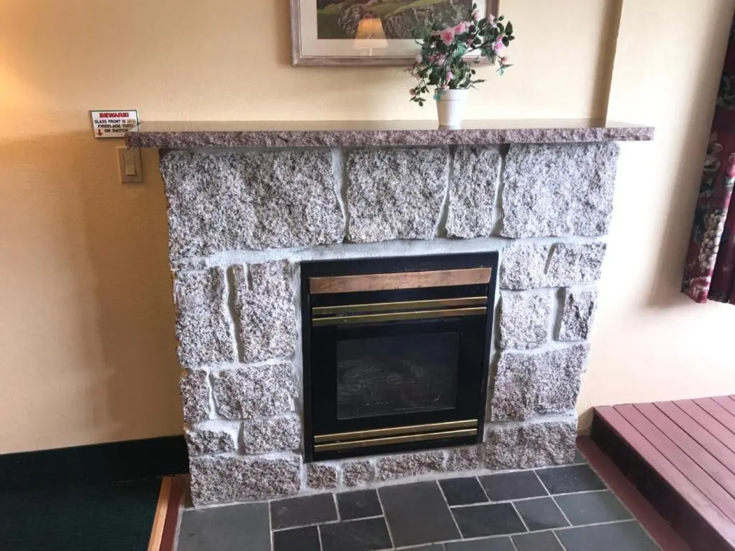 Swiss Chalets Village Inn