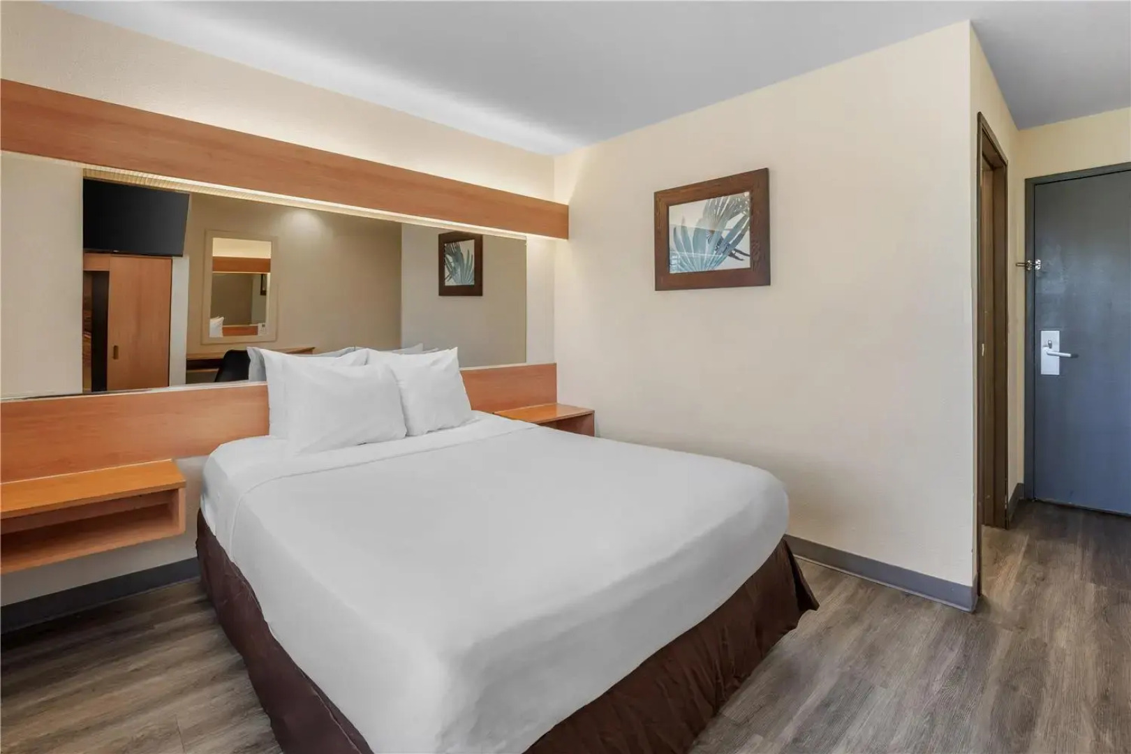 SureStay by Best Western Sacramento South Natomas