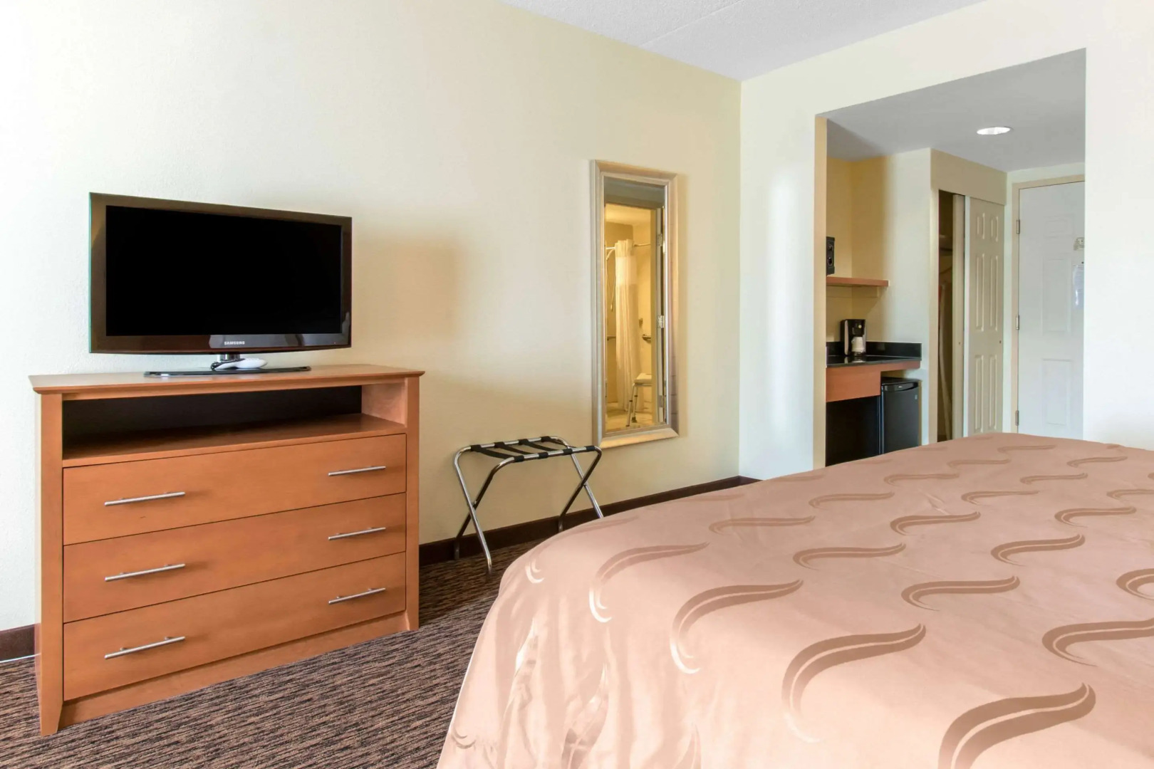 Clarion Hotel & Suites University - Shippensburg