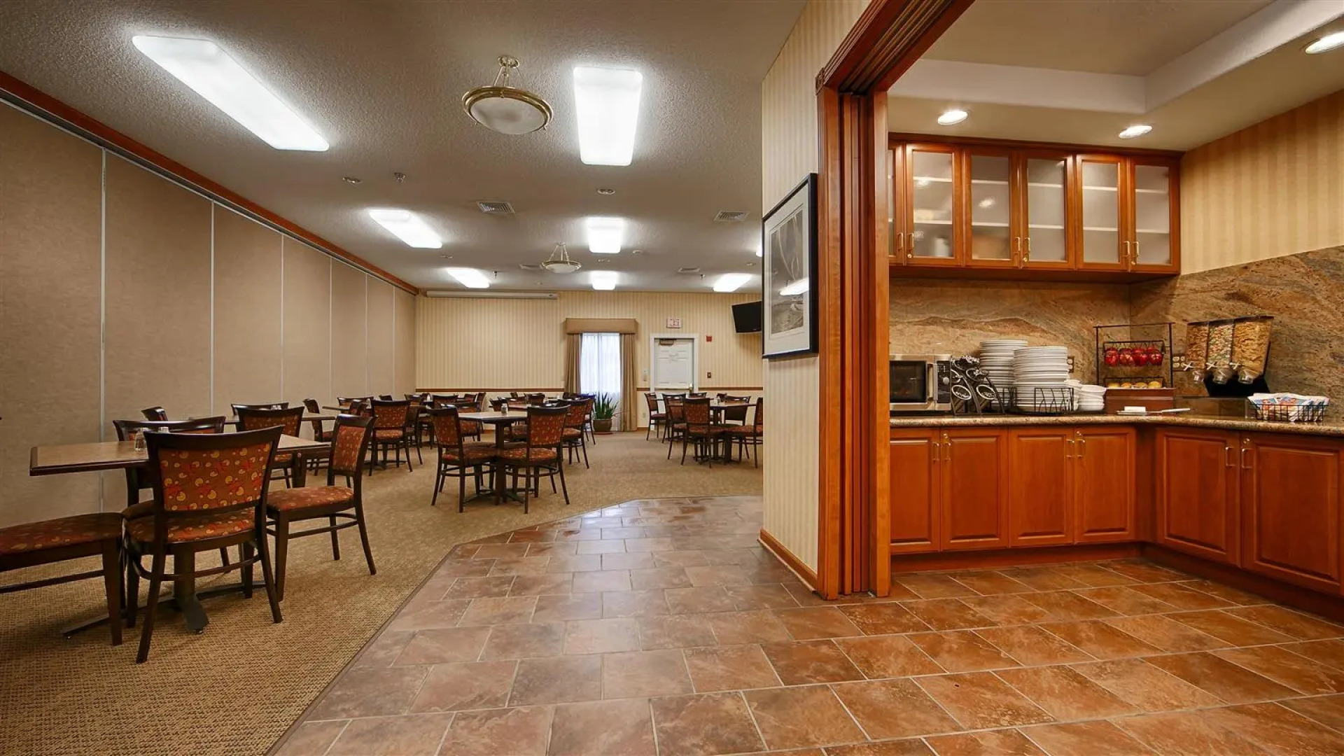 Best Western Plus Beachfrontin