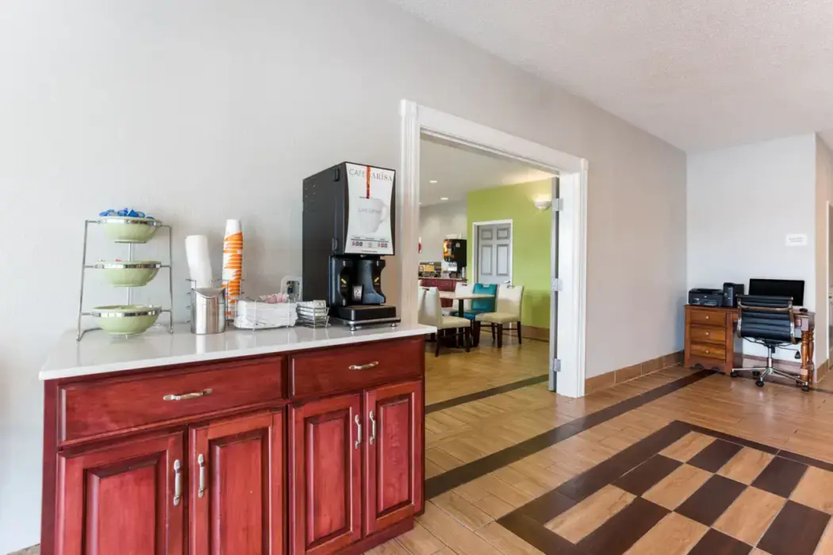 Quality Inn & Suites Ferdinand