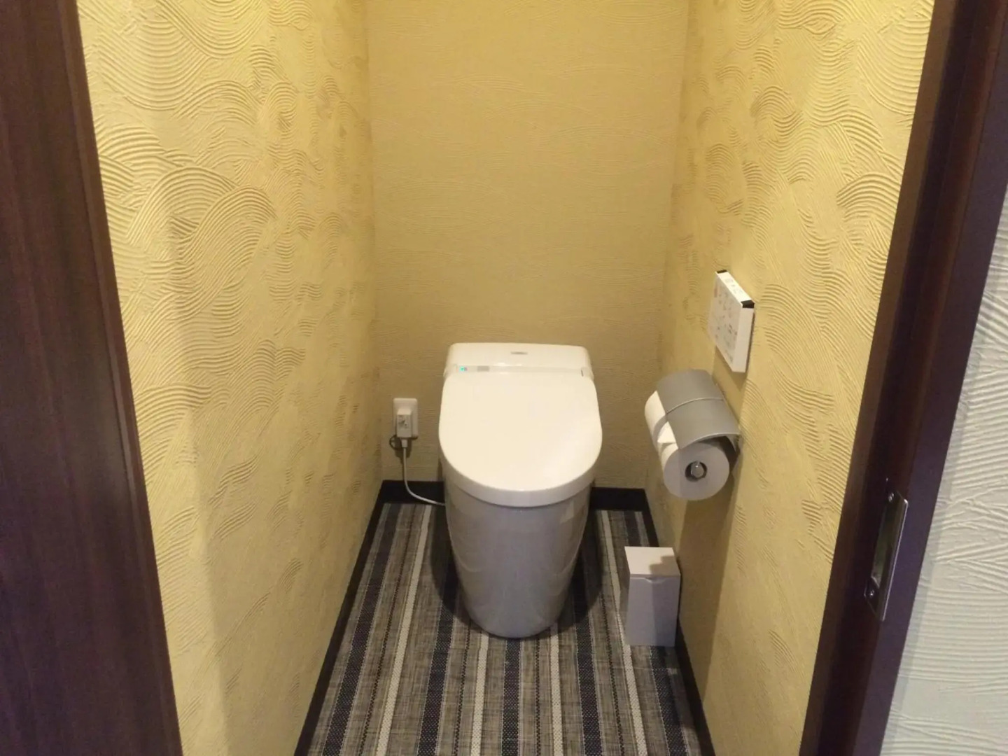 Community & Spa Naha Central Hotel