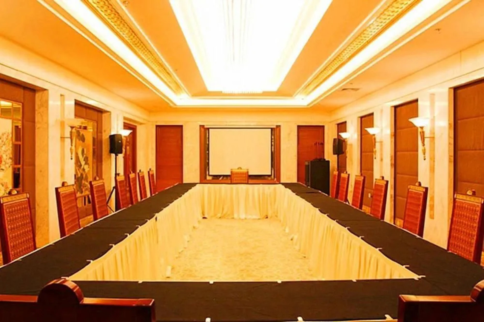 Changsheng International Hotel