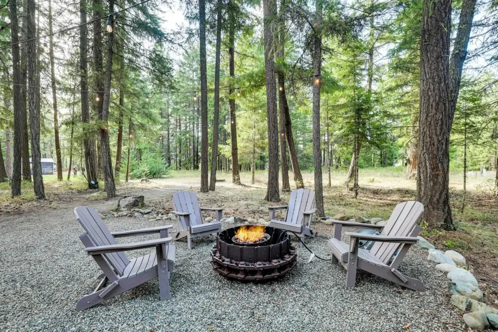 Hot Tub & Game Room: Ronald Retreat 2 Mi to Lake!