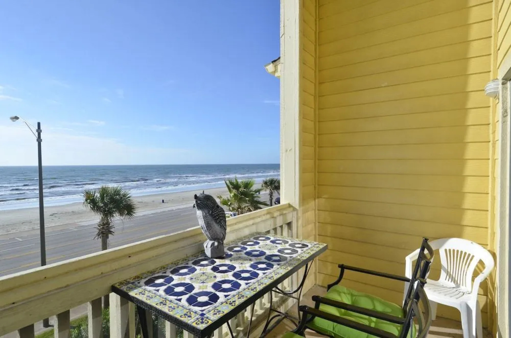 The Regal Seagull by RedAwning