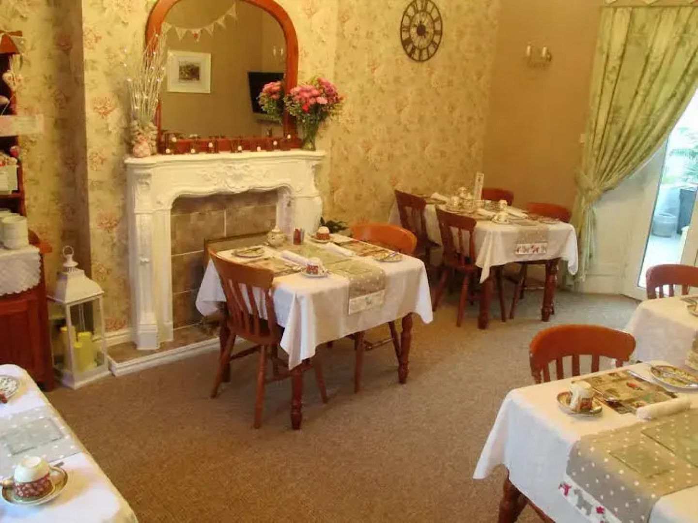 Kenwood Guest House — ОТЕЛЬ ЗАКРЫТ