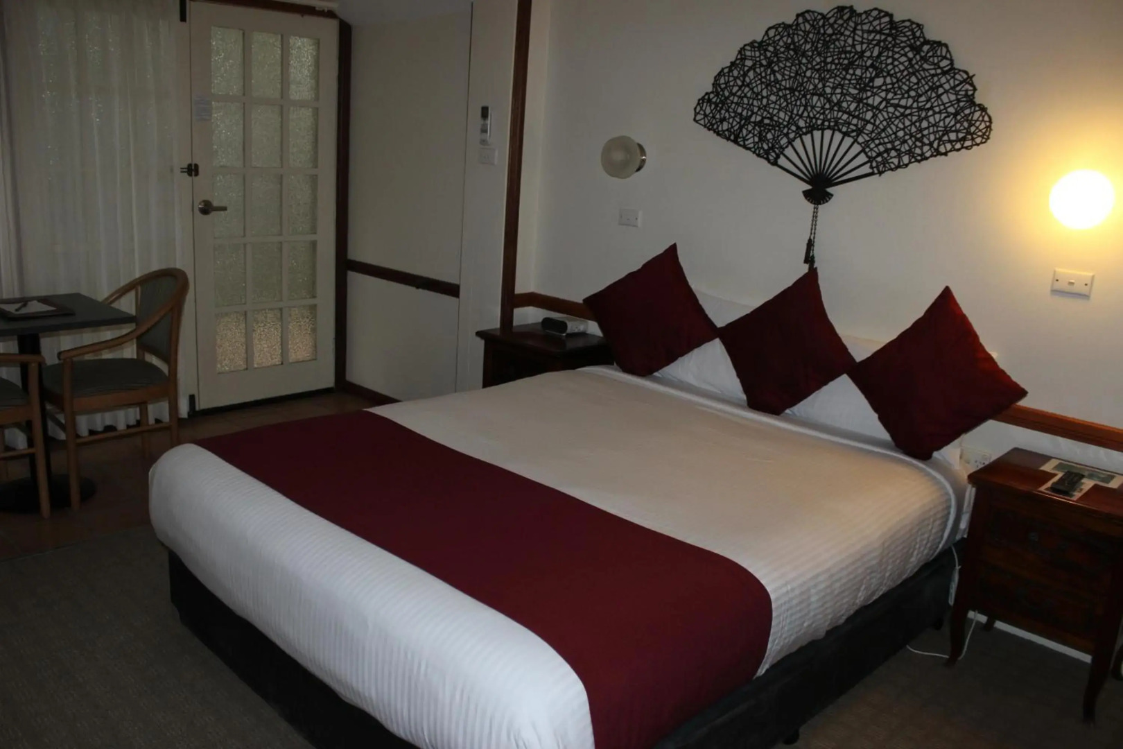 The 3 Explorers Motel