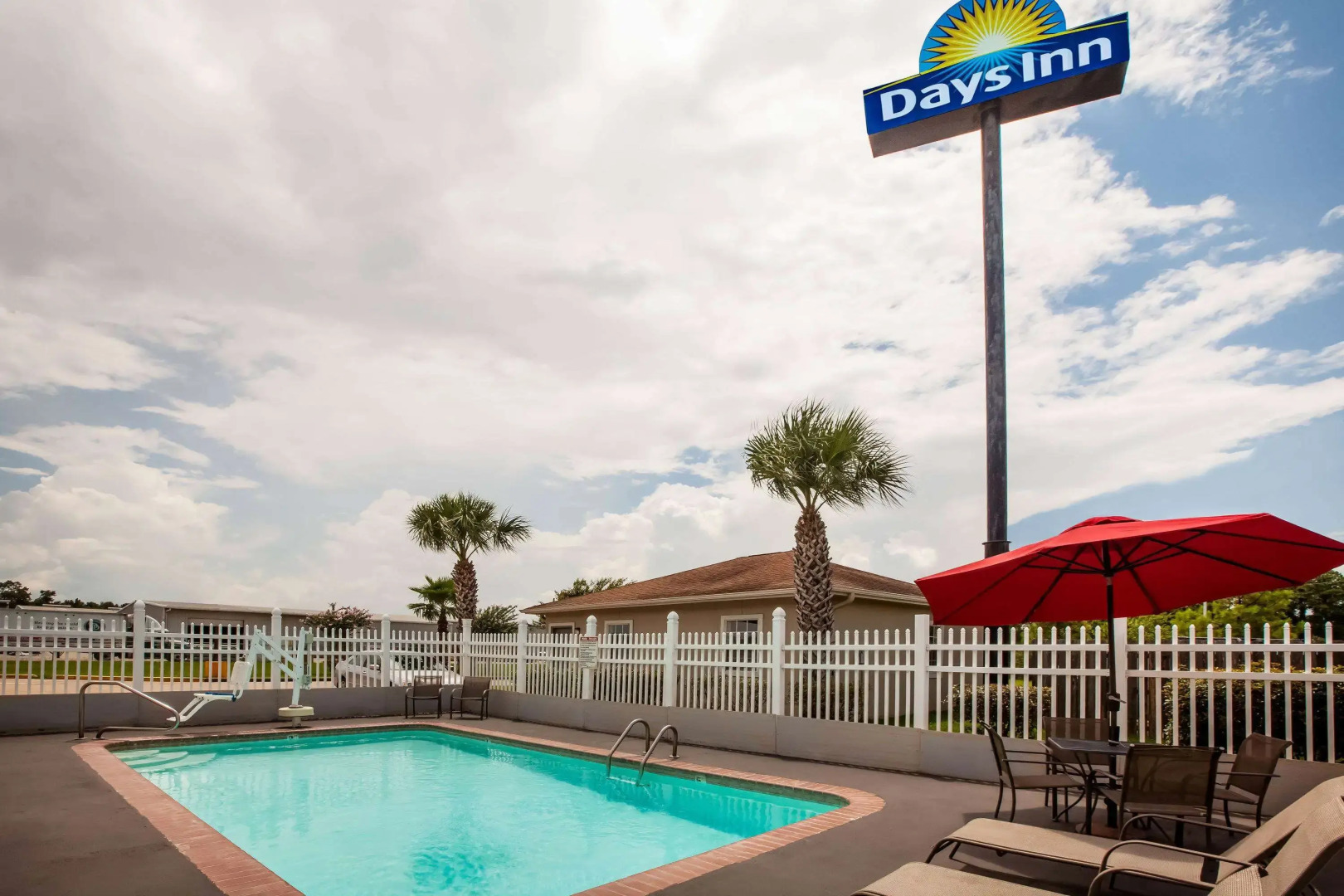 Days Inn Sulphur