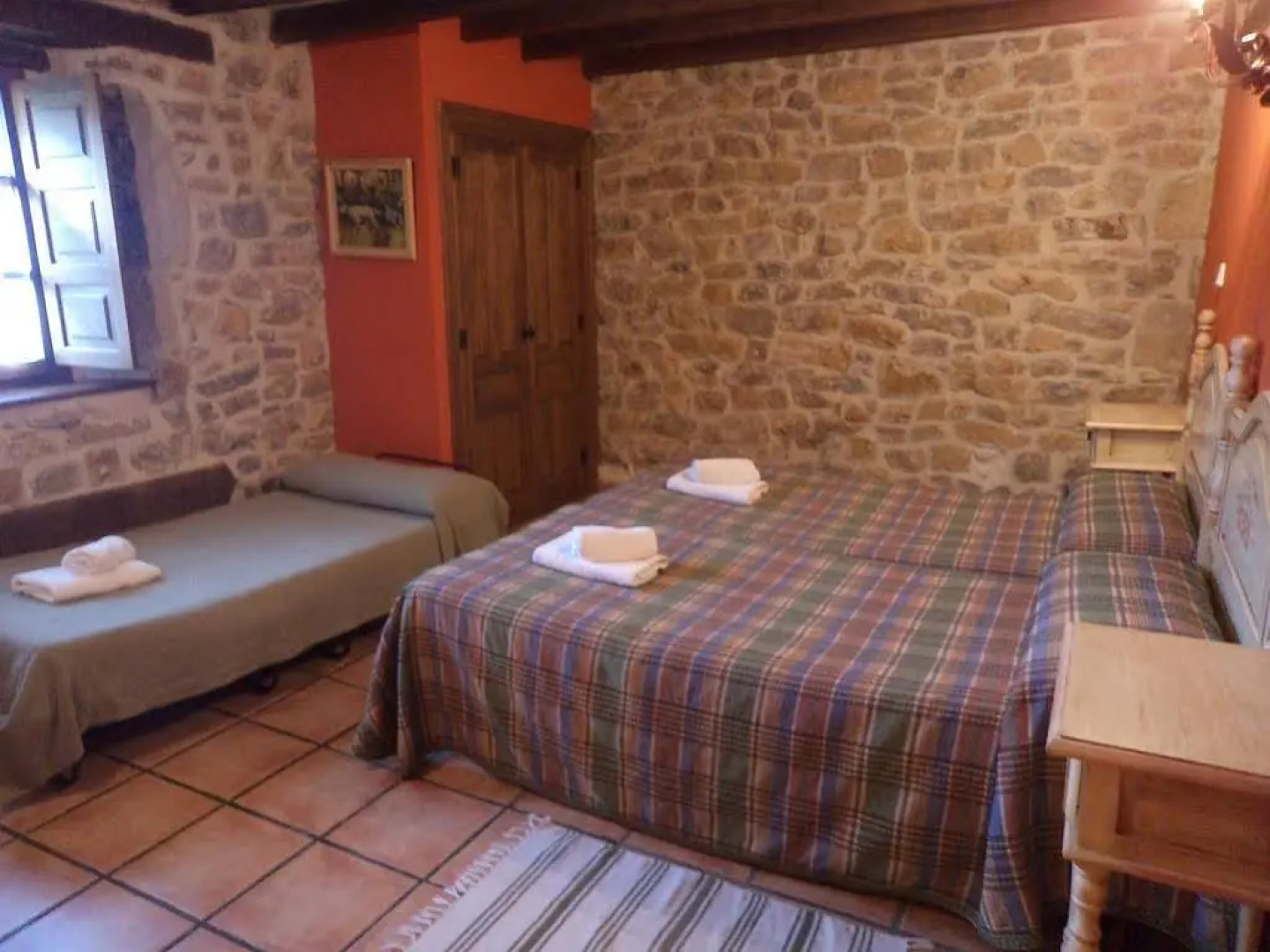 Casas Rurales La Toba