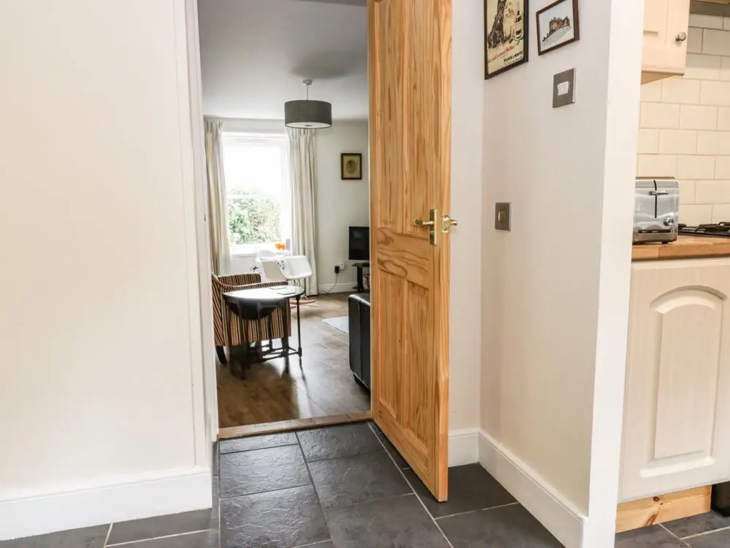 1 Blinkbonny Cottages