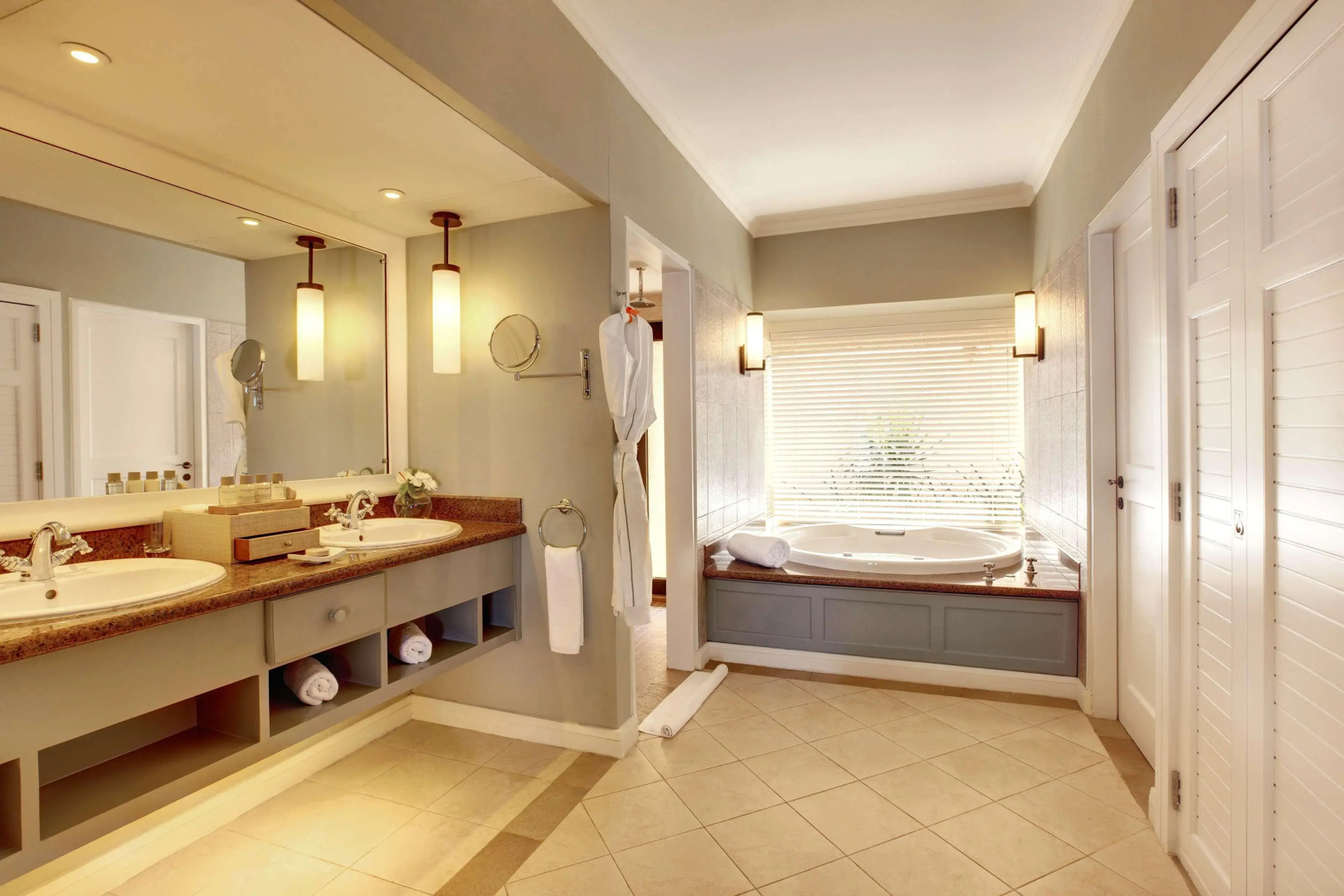 OUTRIGGER Mauritius Beach Resort