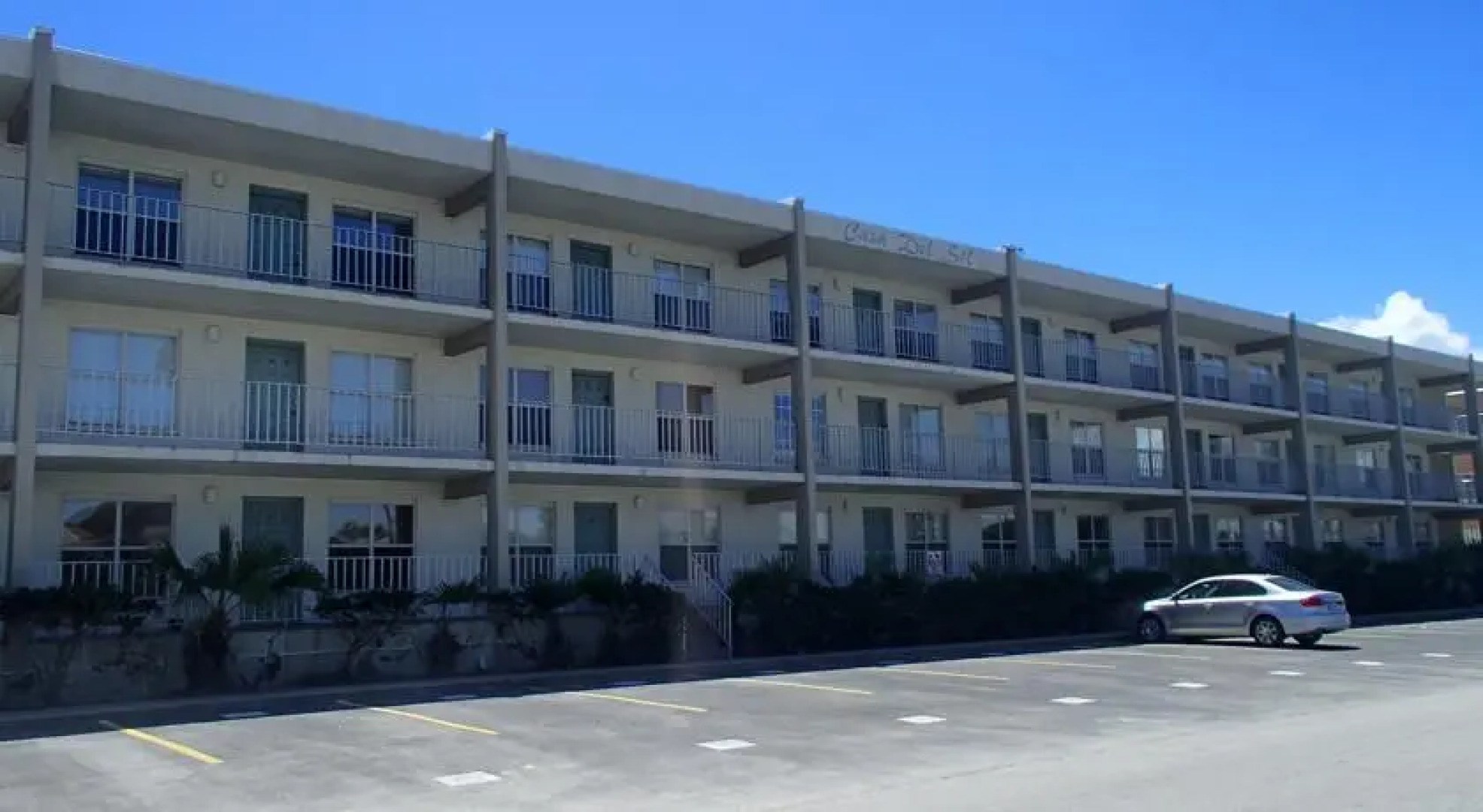 Casa Del Sol Condominiums - by Island Services