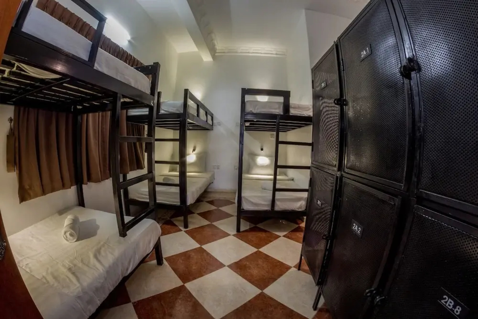 Poolside Villa - Hostel