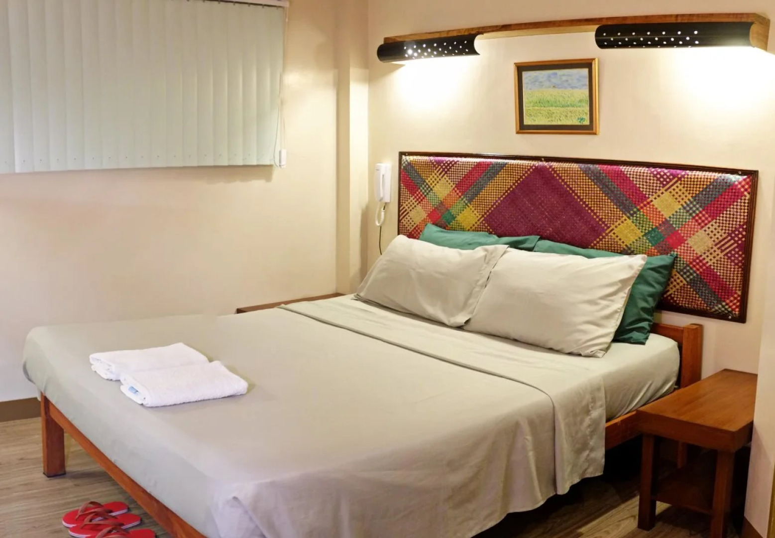 Bahay Ni Tuding Inn & Bistro