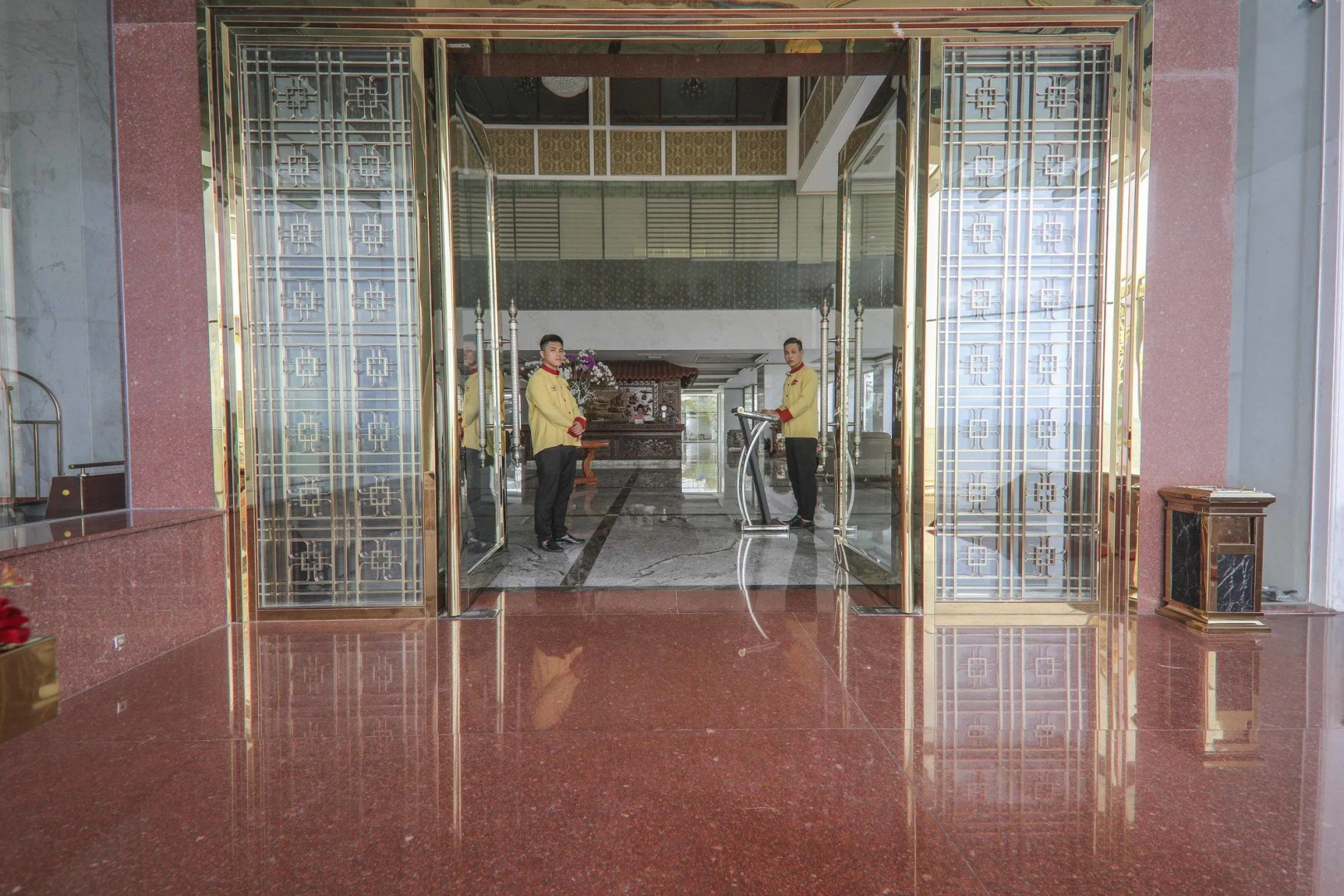 Huong Viet Hotel Quy Nhon - Beachfront