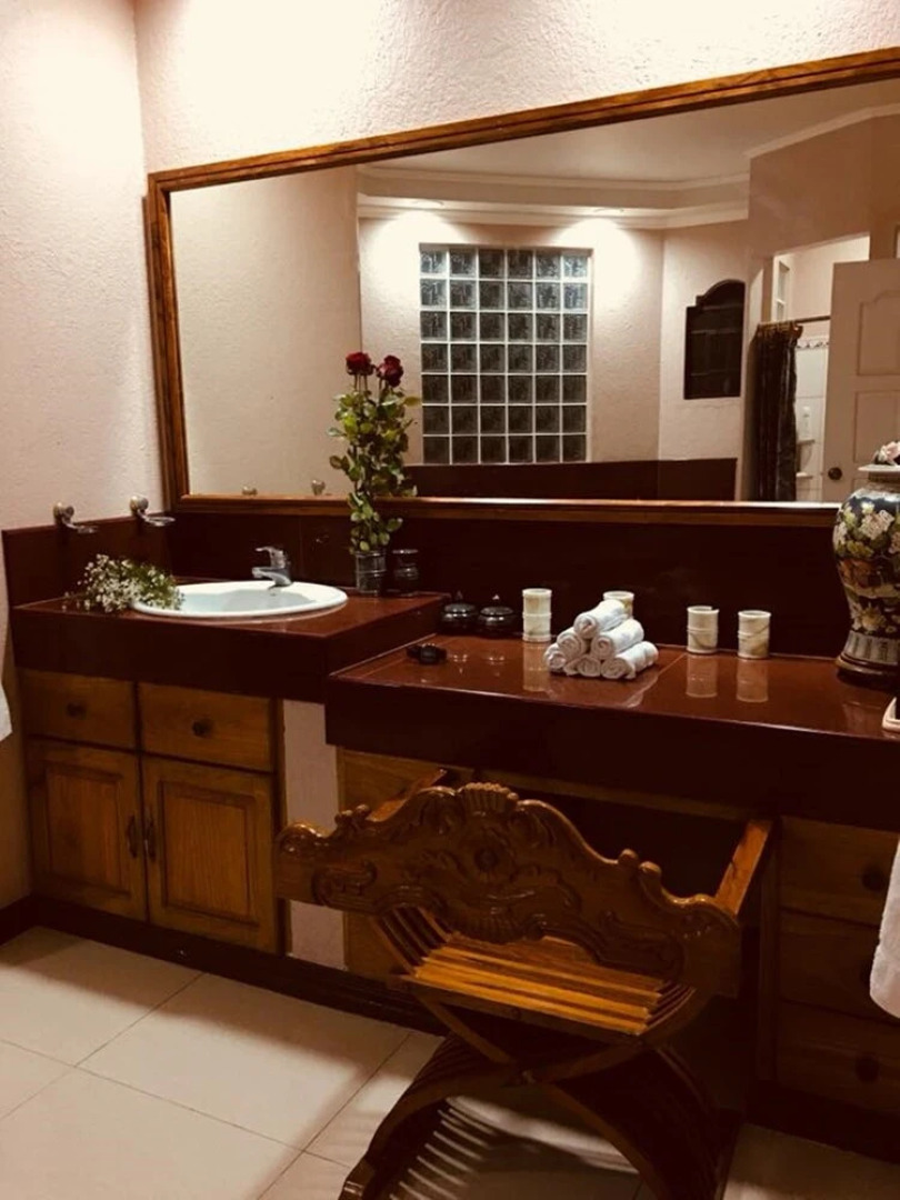 Hilltop Bed & Breakfast