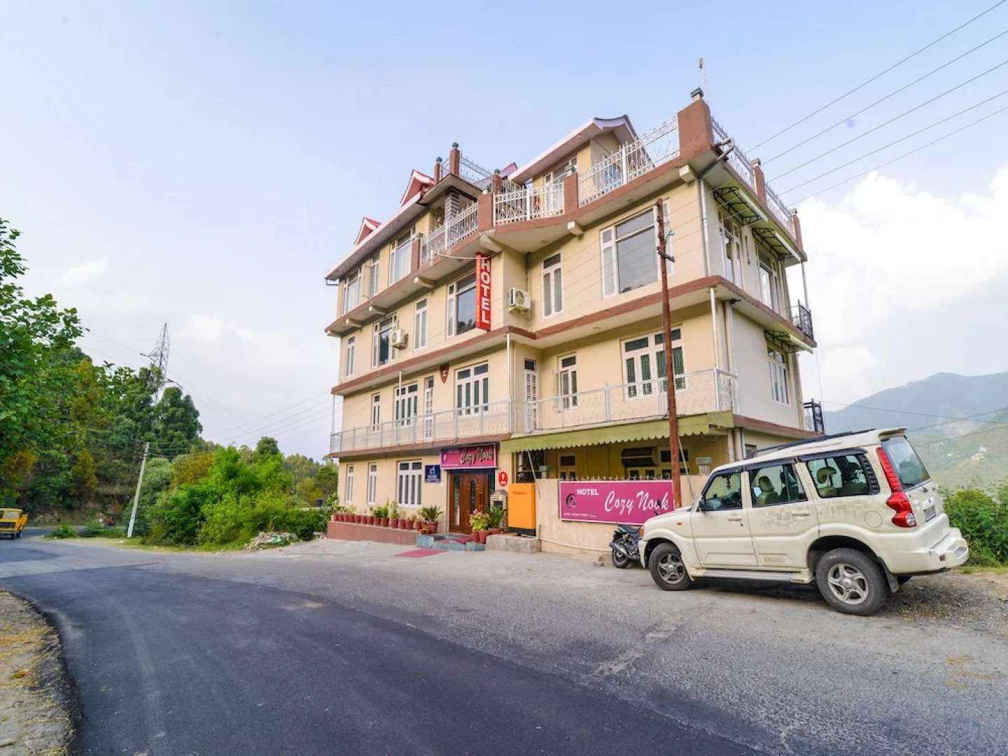 OYO 8660 Hotel Cozy Nook