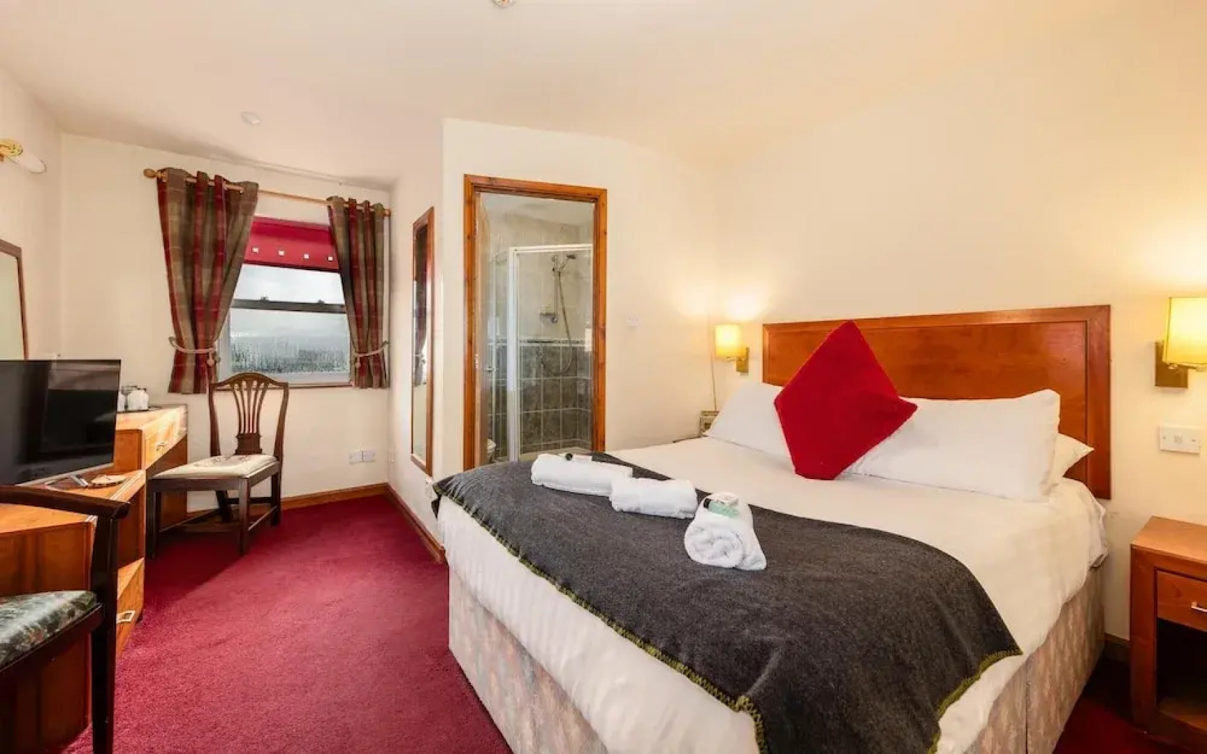 The Red Admiral Hotel