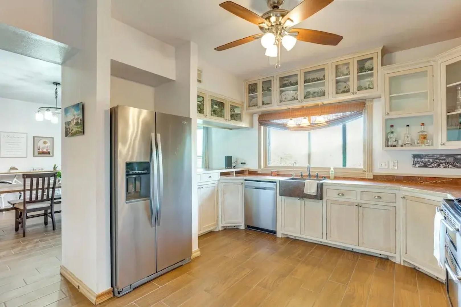 Spacious Cabin w/ Views, Near Lake Lawtonka!