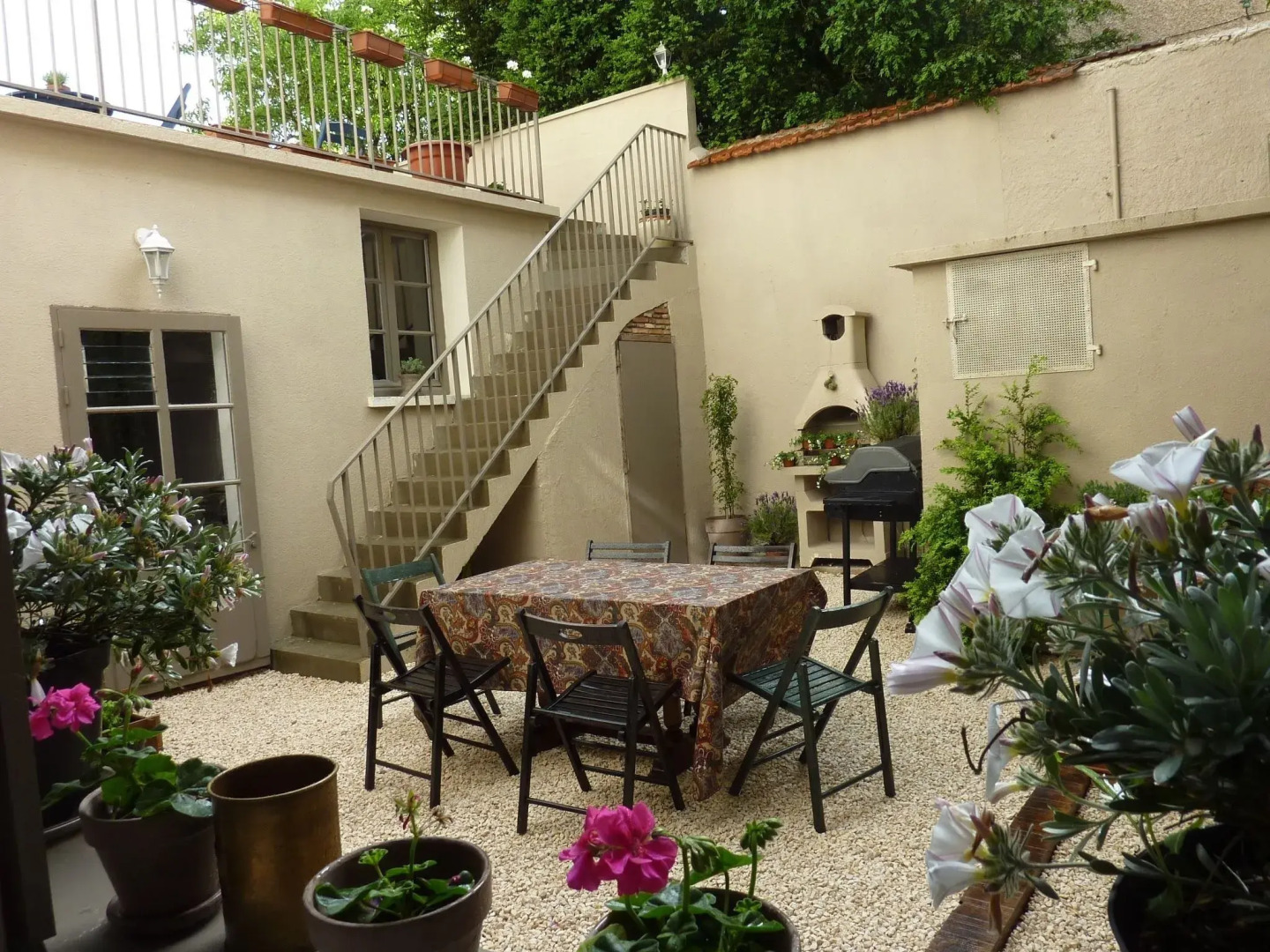 Le Logis Bed and Breakfast
