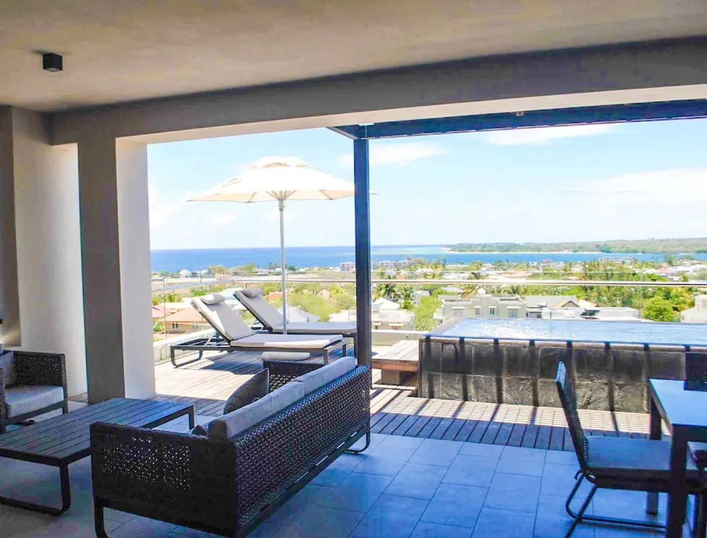 Carlos Bay Luxury Penthouse by Dream Escapes