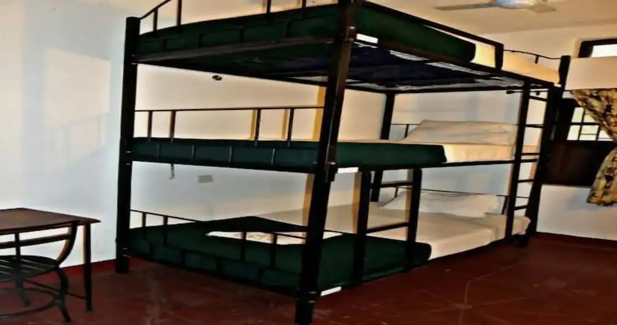 Kilimanjaro Backpackers Hotel - Backpacker