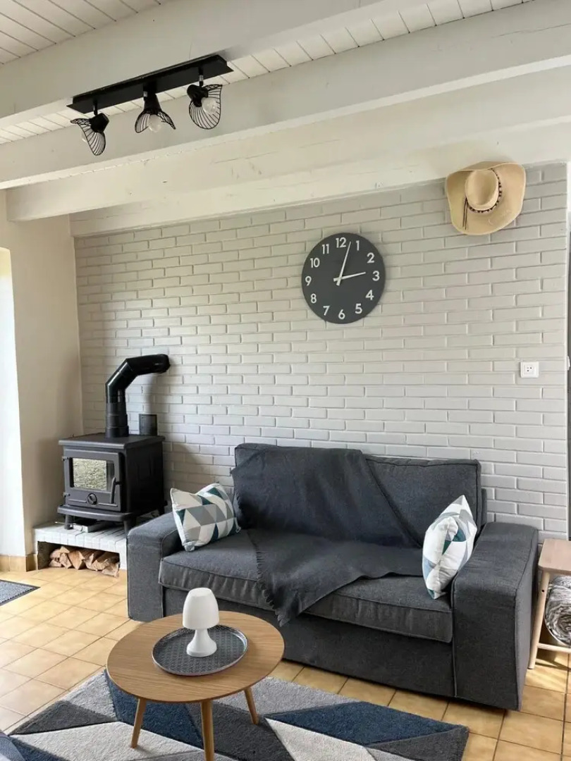 Pretty House 50m From the sea