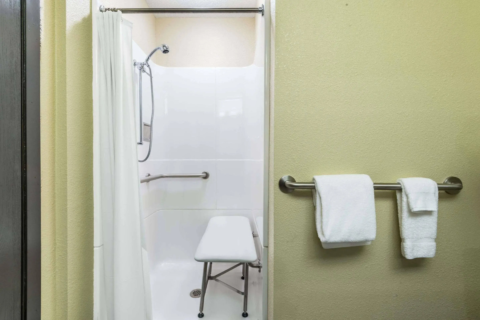 Super 8 Copley Akron