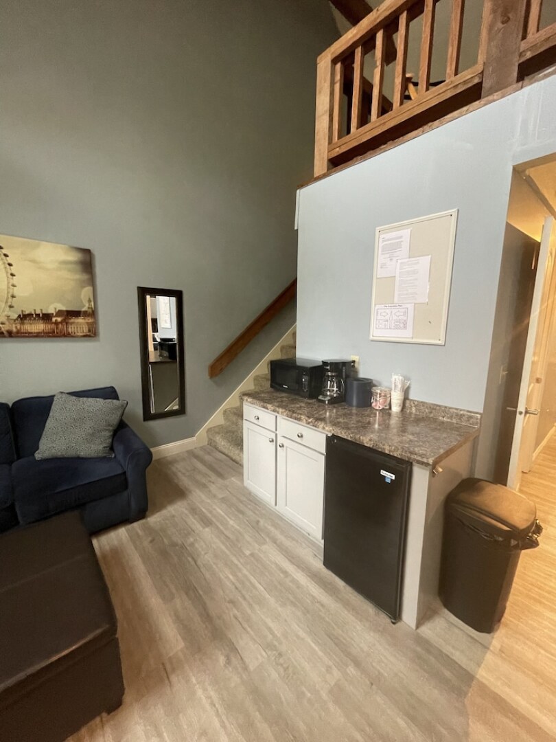 Harbour Square Suites