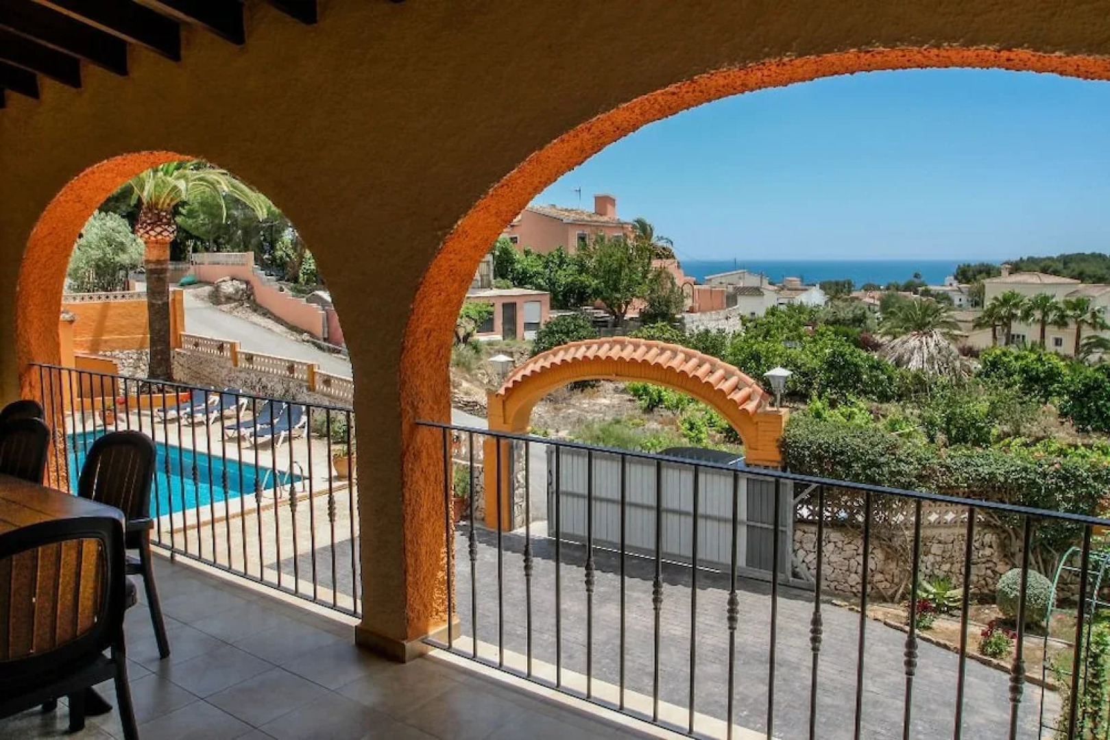 Mariros - pretty holiday property with garden and private pool in Moraira