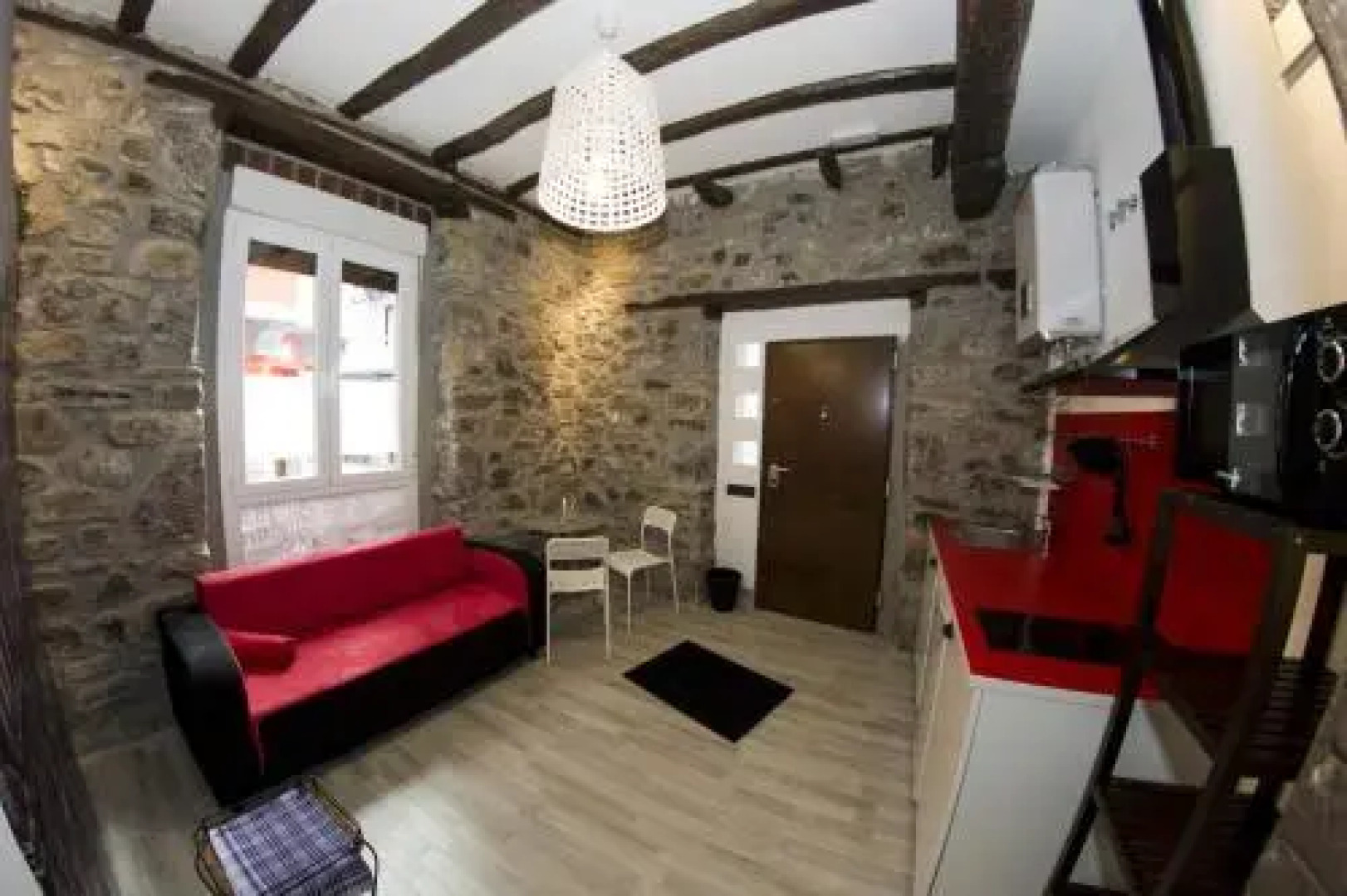 Andra Mari Apartamentu Turistikoak