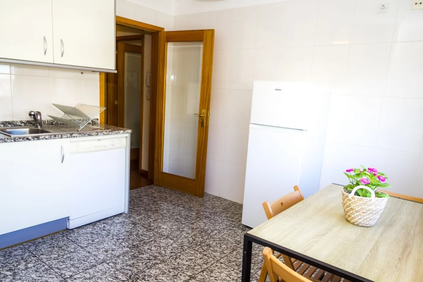 Liiiving in Matosinhos - City Beach Apartment